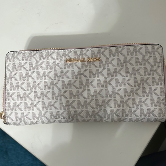 Wallet MK - Picture 1 of 4